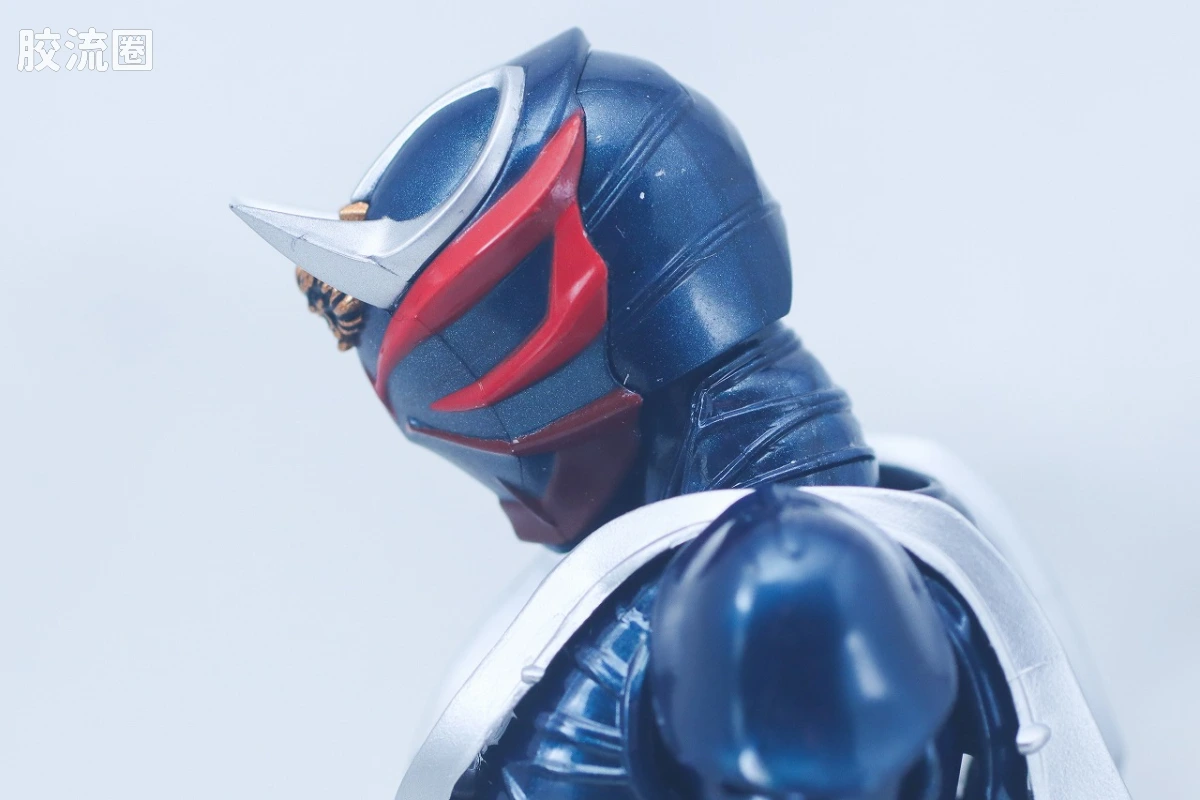 SHF 真骨雕假面骑士系列 假面骑士响鬼 20th Anniversary Ver. - 图片